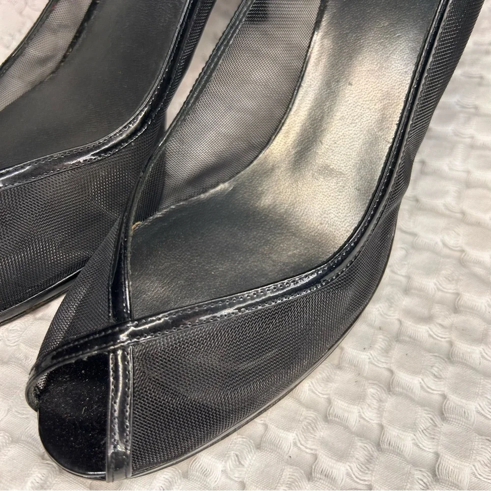 Stuart Weitzman Black Mesh & Patent Leather‎ Peep Toe Heels | Size 8.5